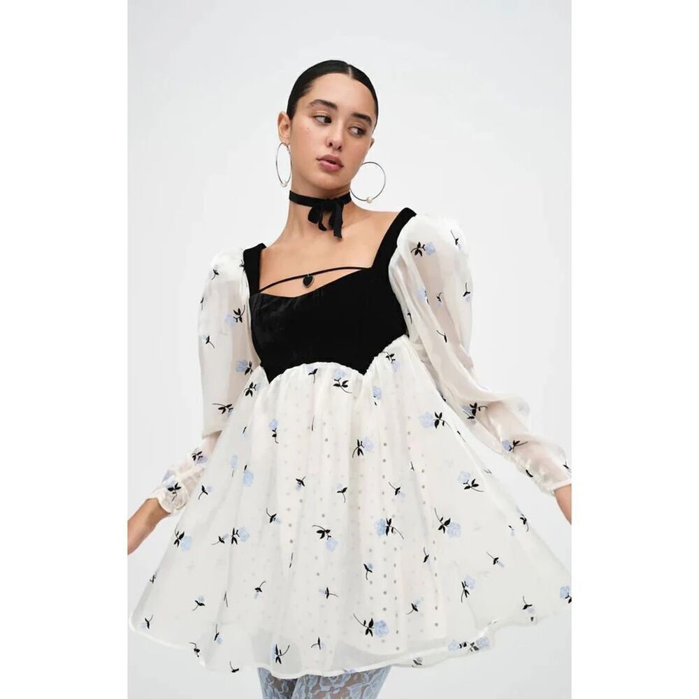NWT For Love & Lemons Marcella Black & White Floral Mini Dress Size XS